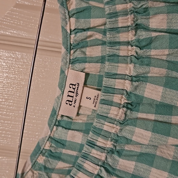 3/$15 - Green and White Checked Top - Picture 3 of 6